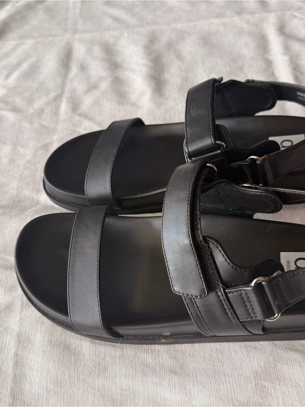 Dolce Vita Black Strappy Buckle Sandals - Picture 1 of 4